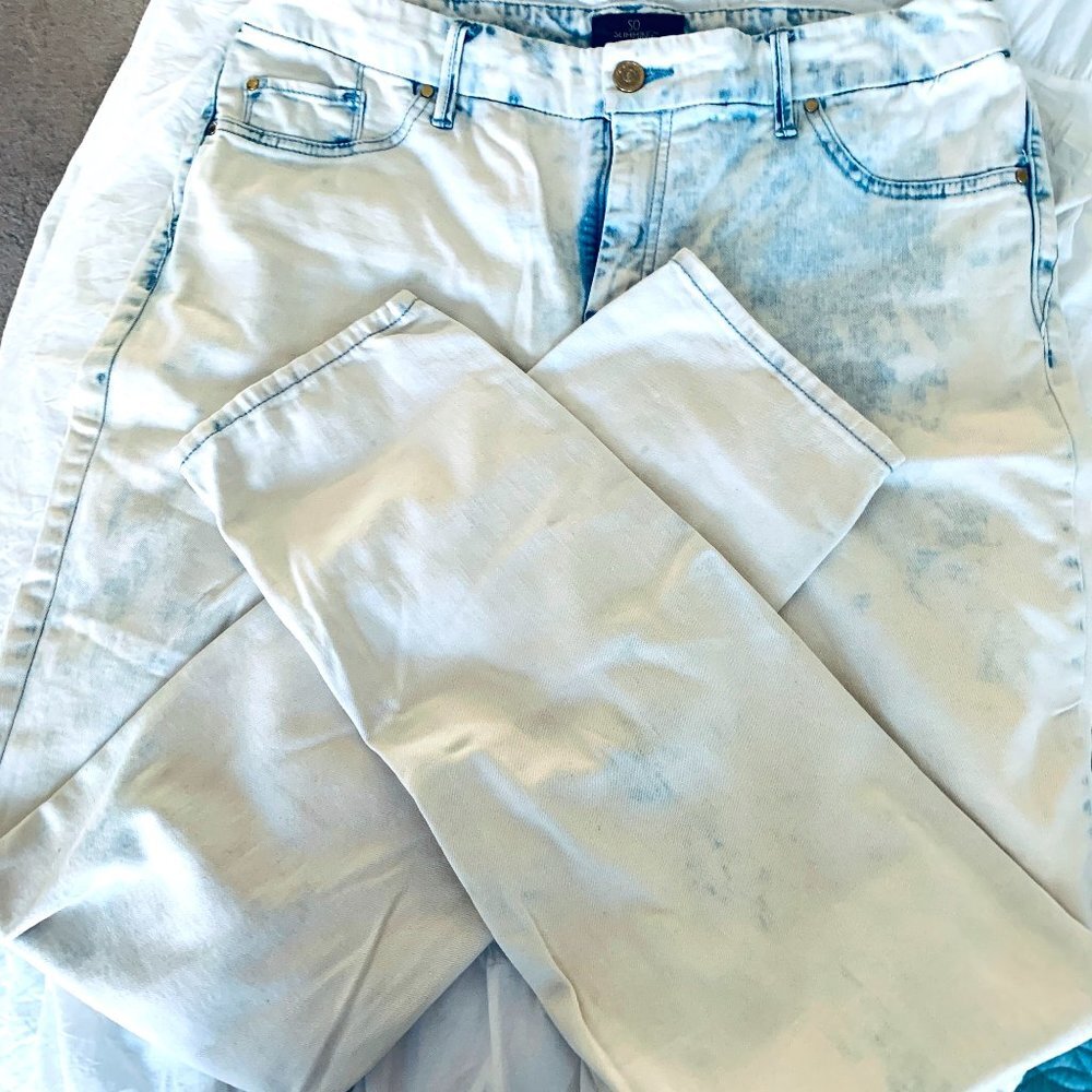 Chico's So Slimming Girlfriend Jean Women’s Sz 1.5 Variegated Blue Wht Stretch